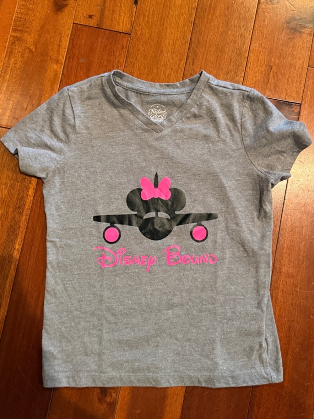 Faded Glory Gray Tee with Pink Minnie Airplane Graphic